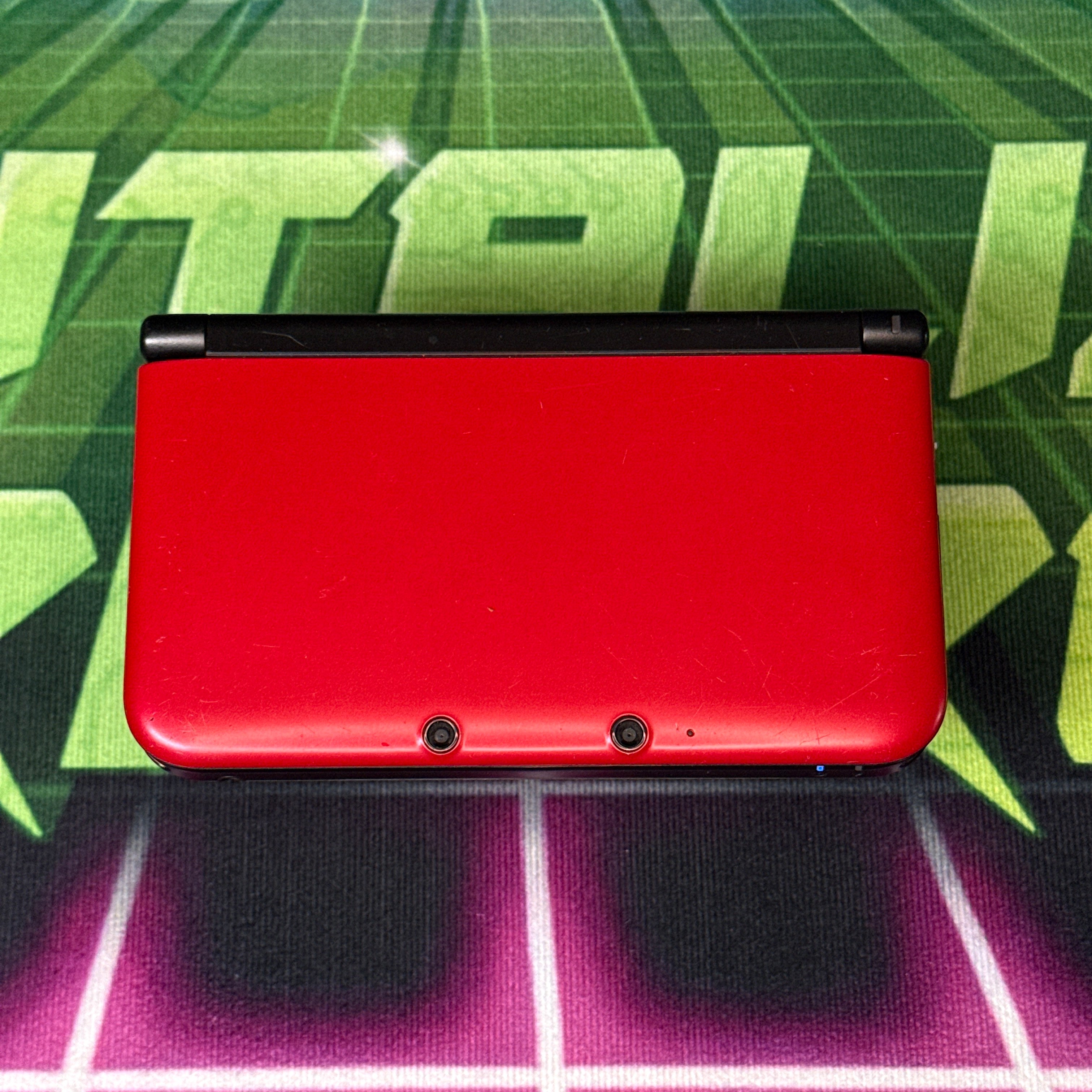 Nintendo 3DS XL Handheld Console - Red & Black