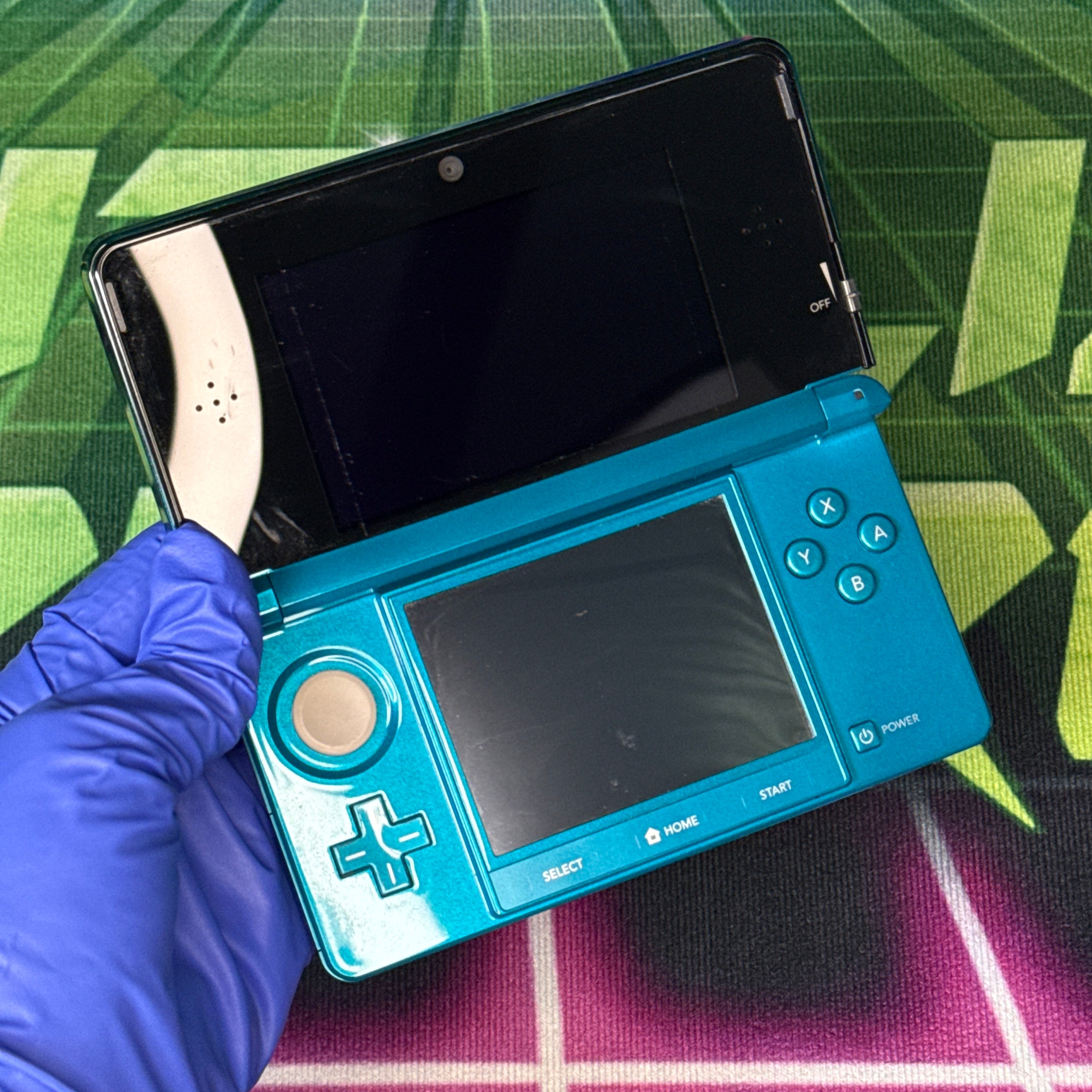 Nintendo 3DS Handheld Console - Aqua Blue (CIB)