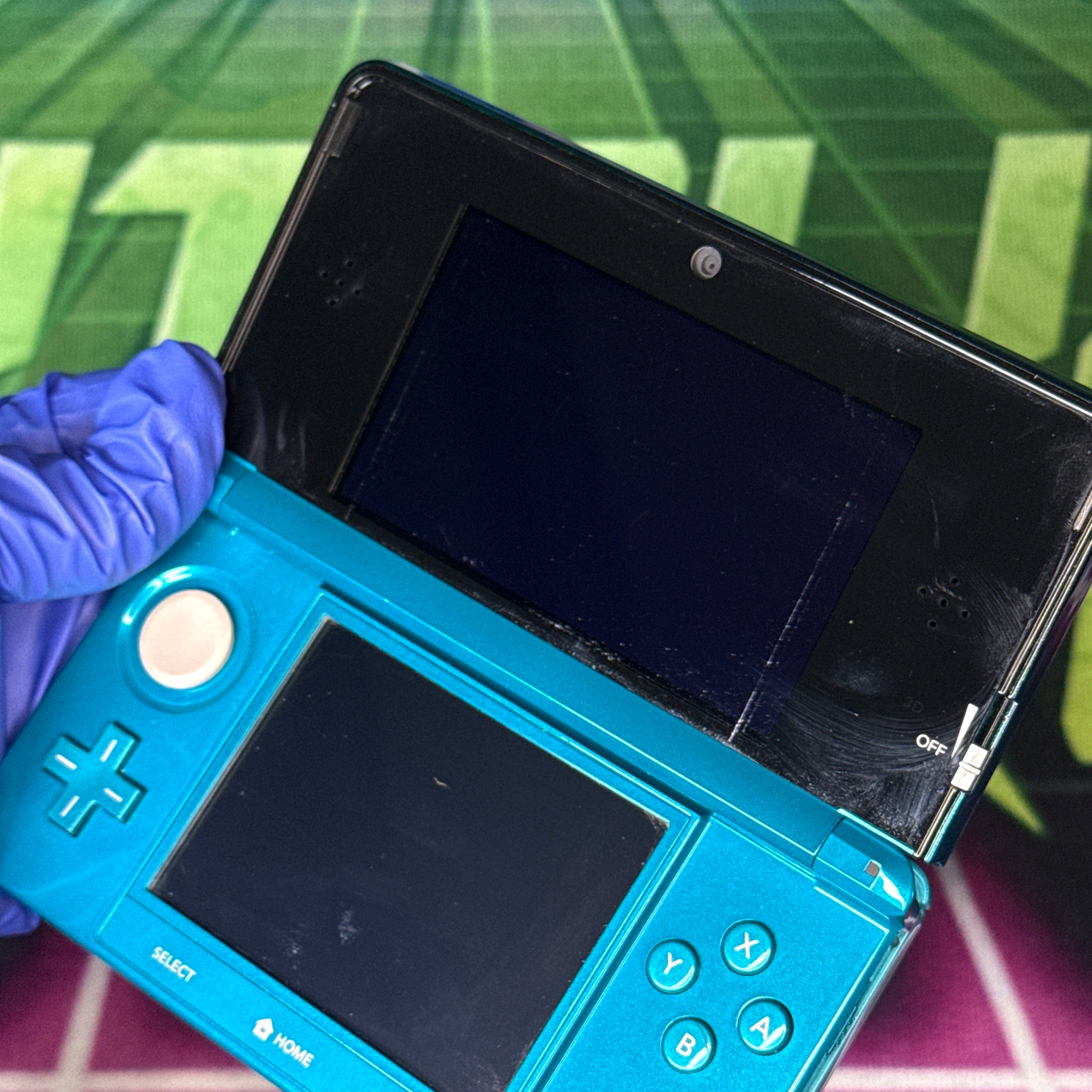 Nintendo 3DS Handheld Console - Aqua Blue (CIB)