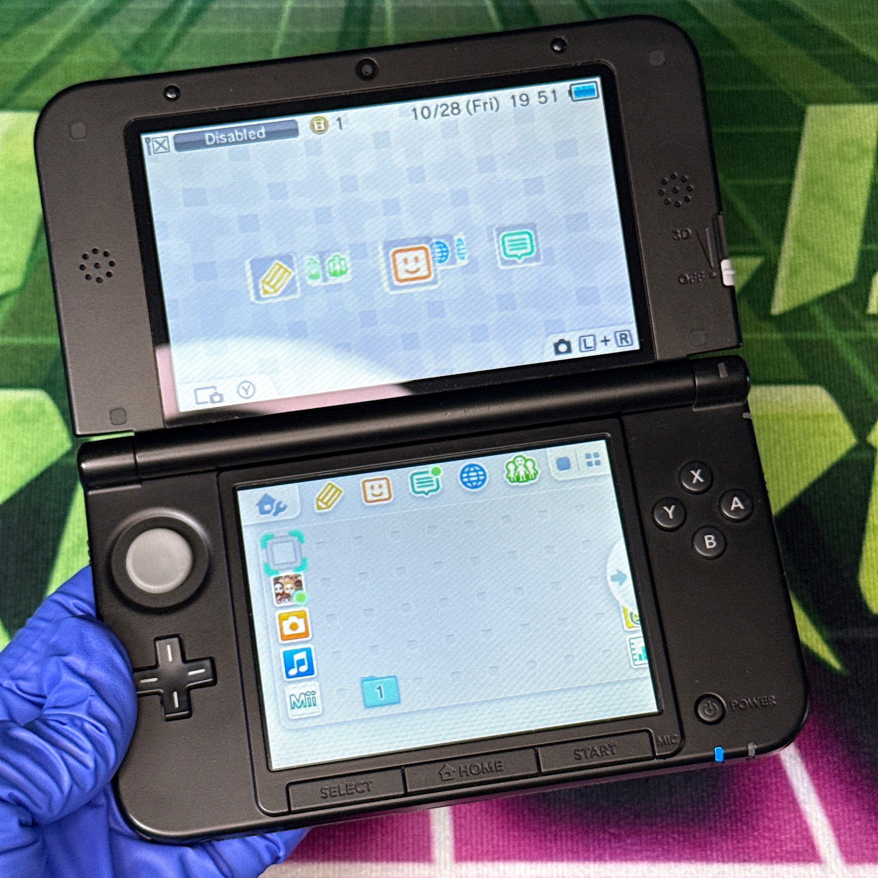 Nintendo 3DS XL Handheld Console - Super Smash Bros. - Blue
