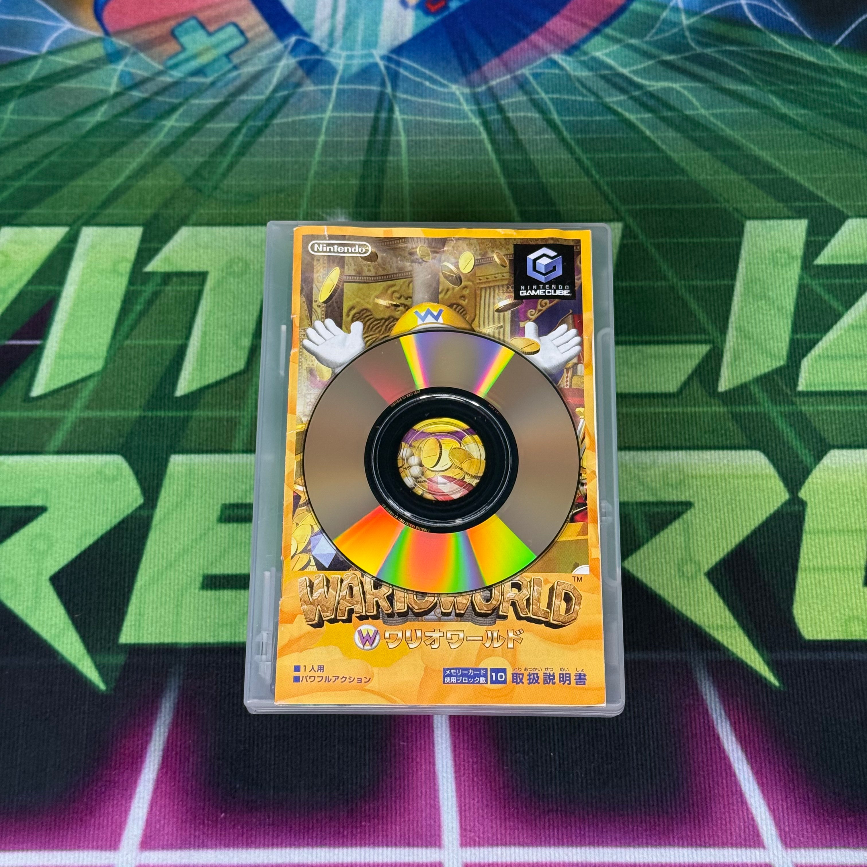 Wario World | JP Gamecube (damaged sleeve)