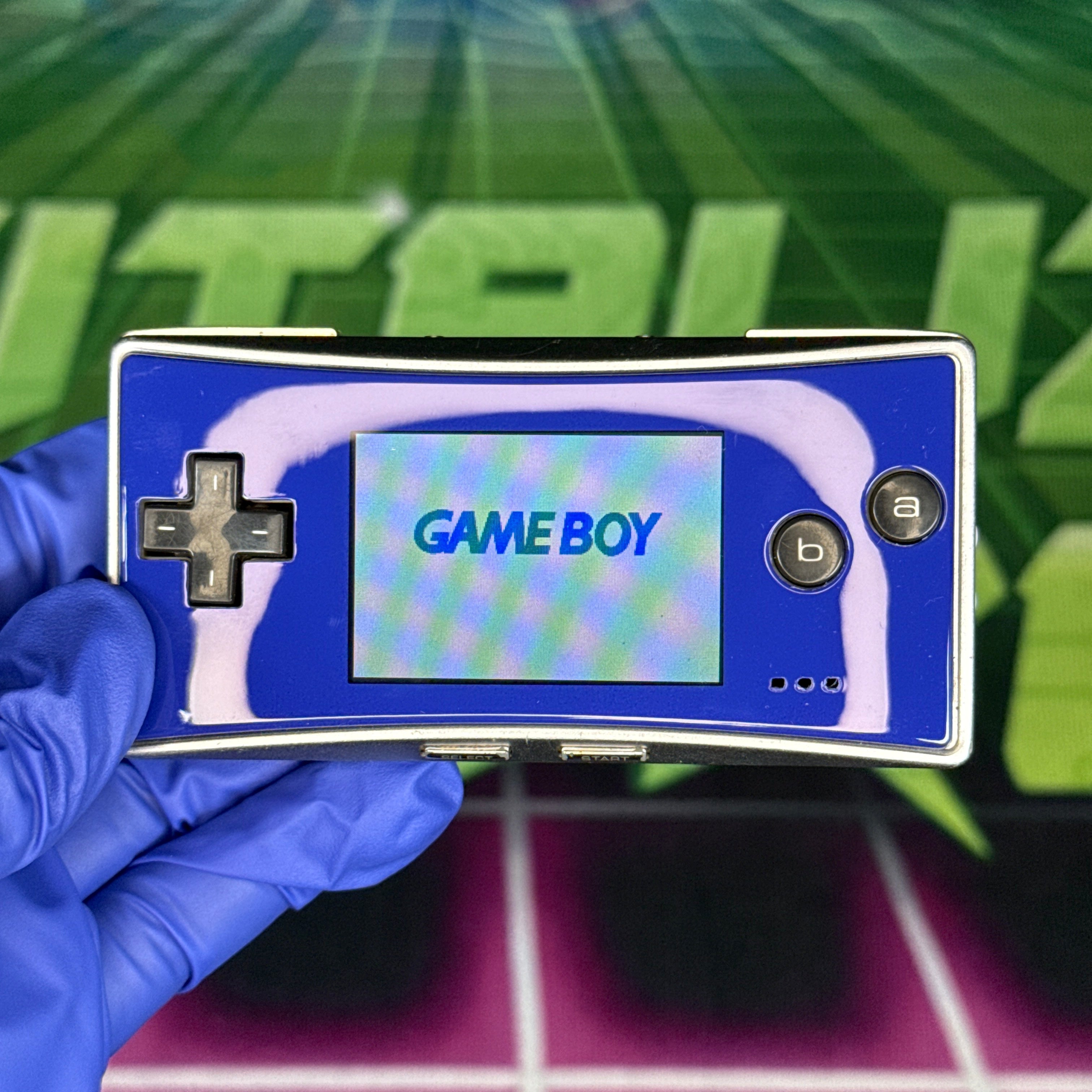 Nintendo GameBoy Micro – Silver w/ Blue Faceplate
