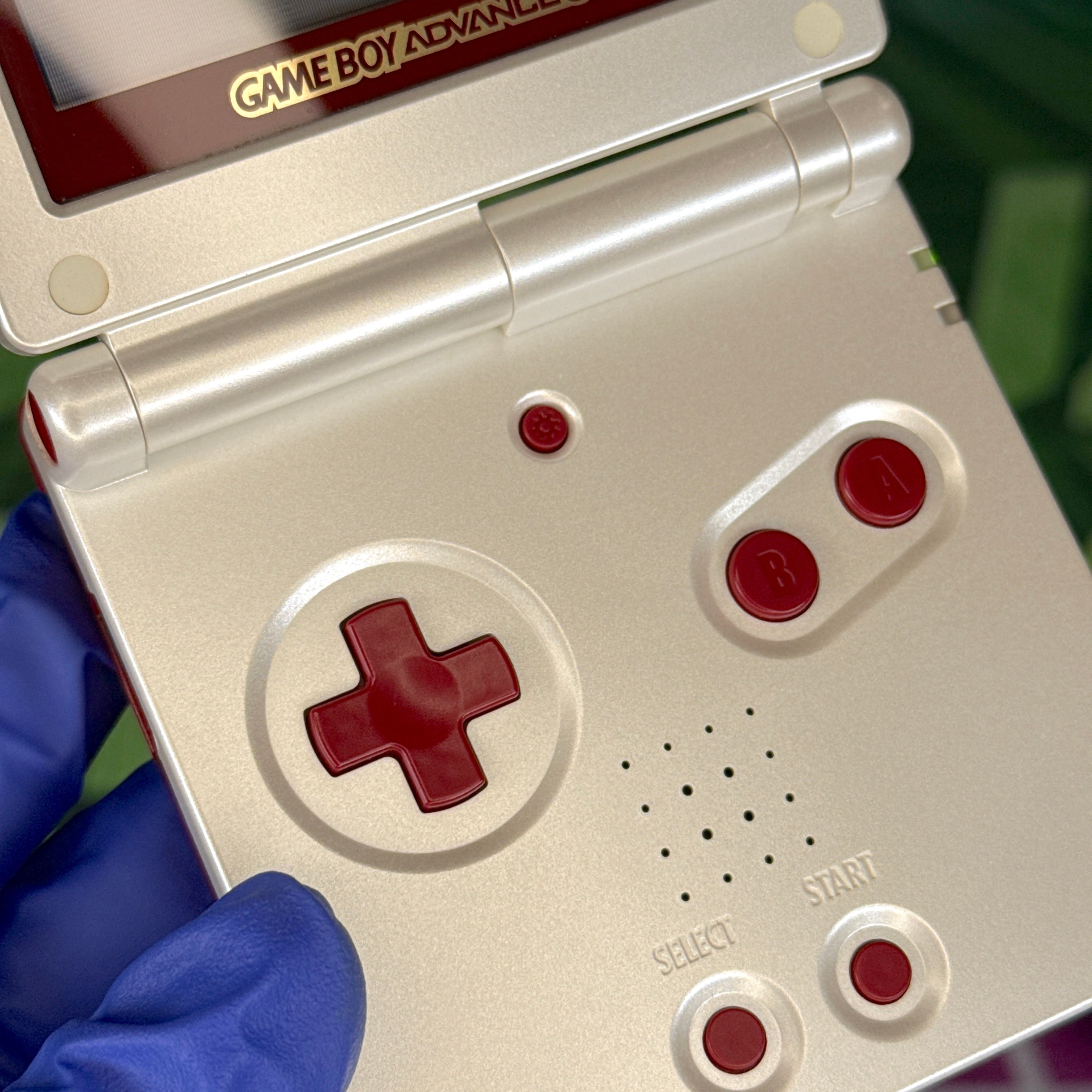 Nintendo GameBoy Advance SP – Famicom Pearl White/Red – Tested & Working (JP Model)