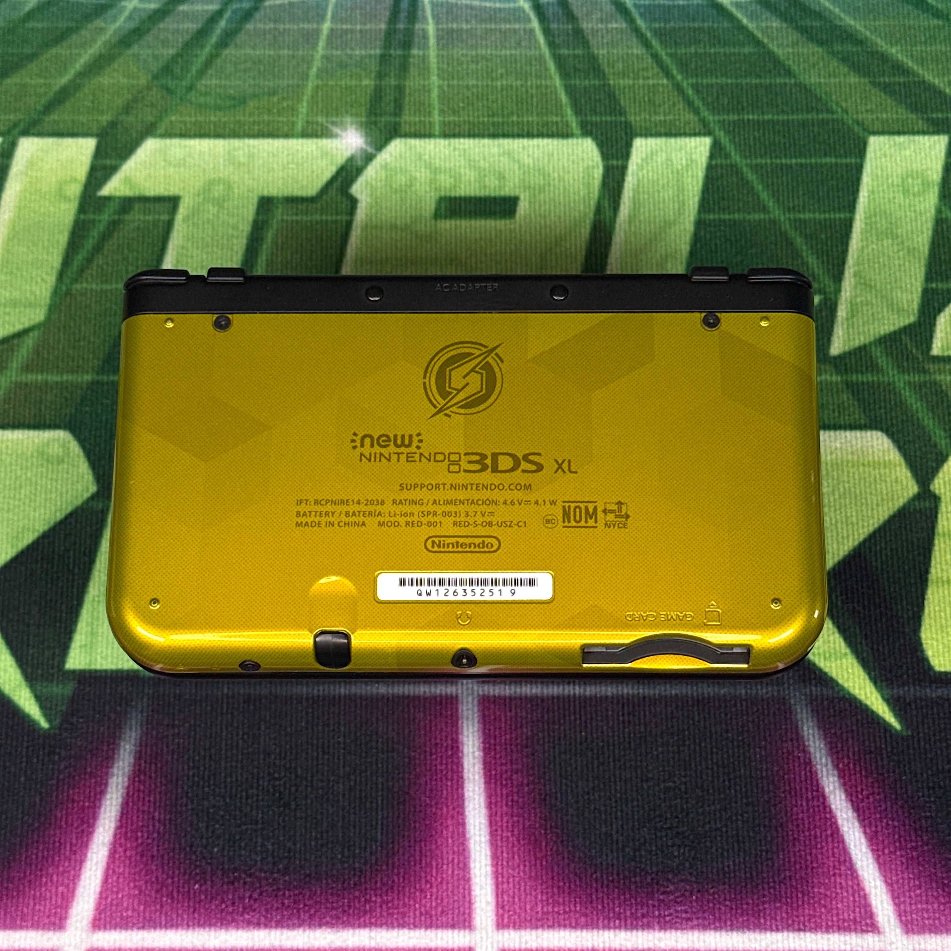 New Nintendo 3DS XL Handheld Console - Samus Edition