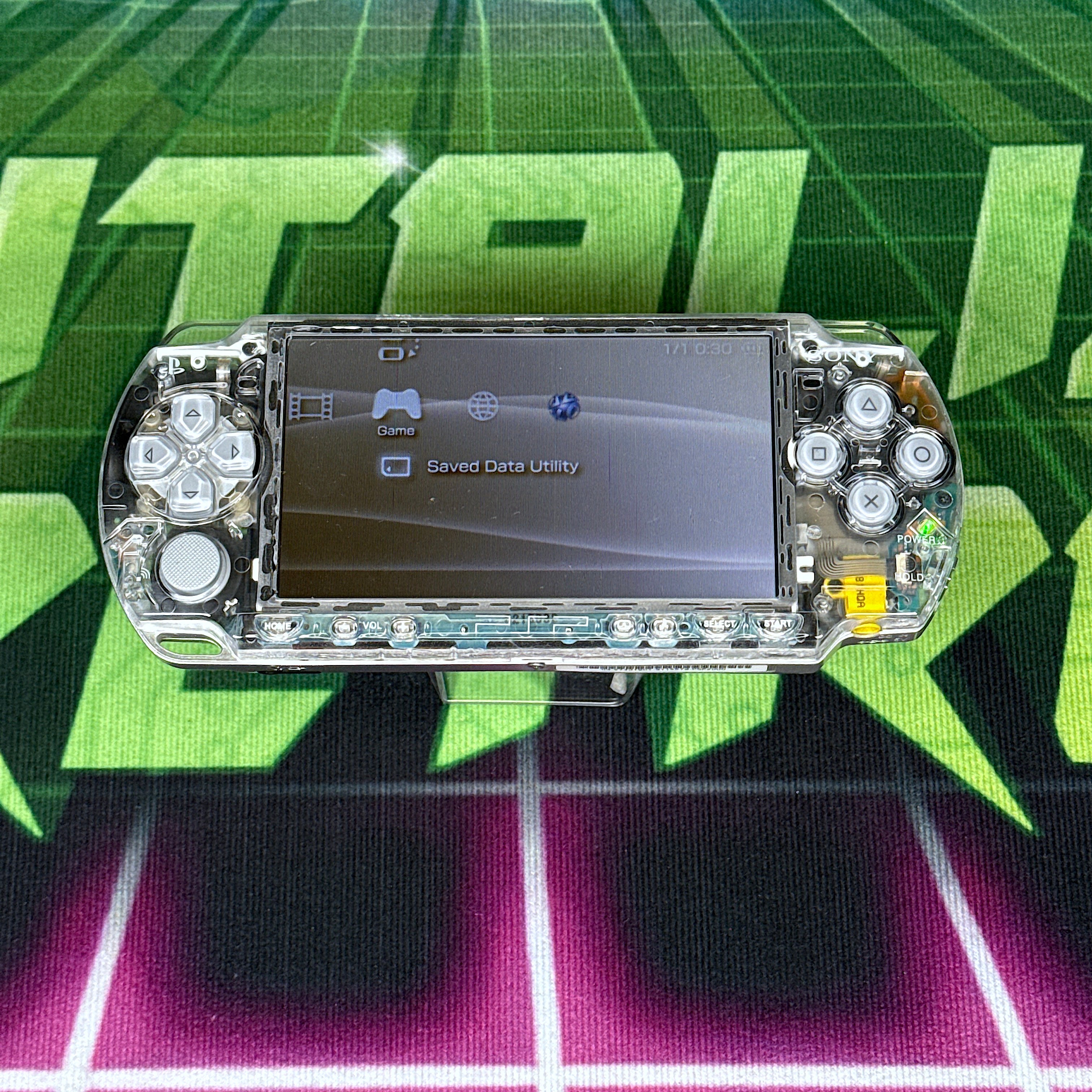PSP 2000 Handheld Console – Clear w/ Silver Buttons (Refurbished)