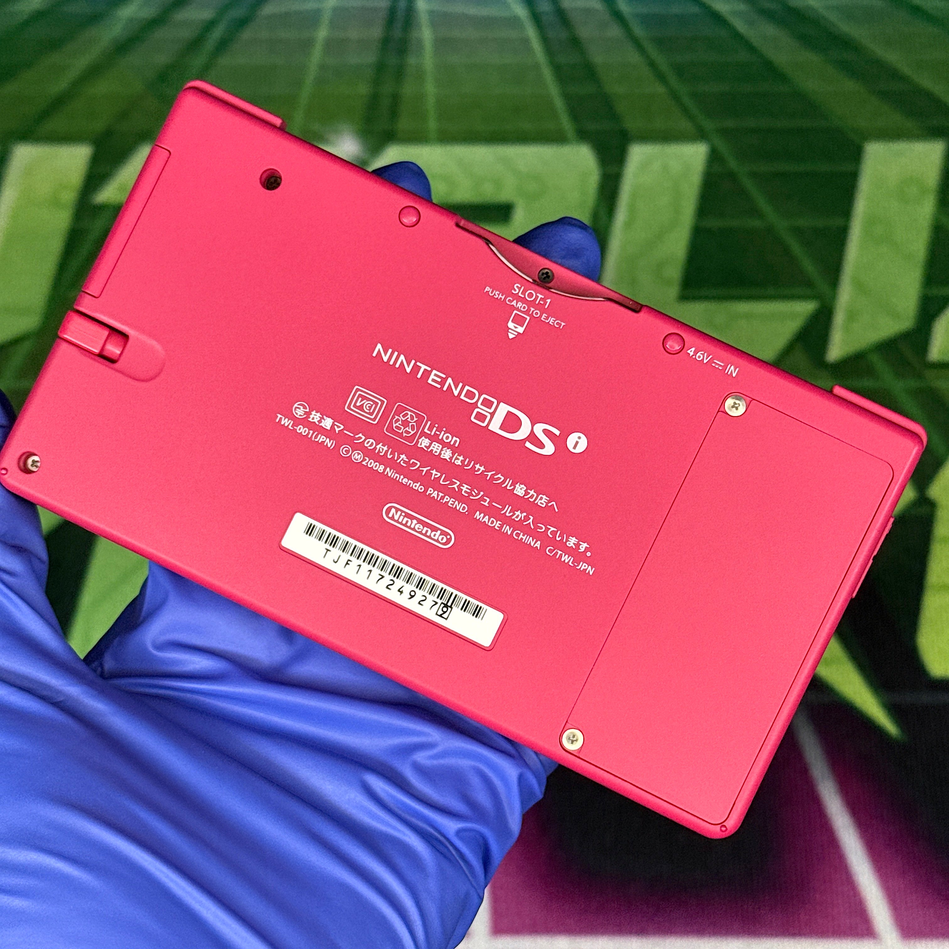 Nintendo DSi Handheld Console – Hot Pink (JP)