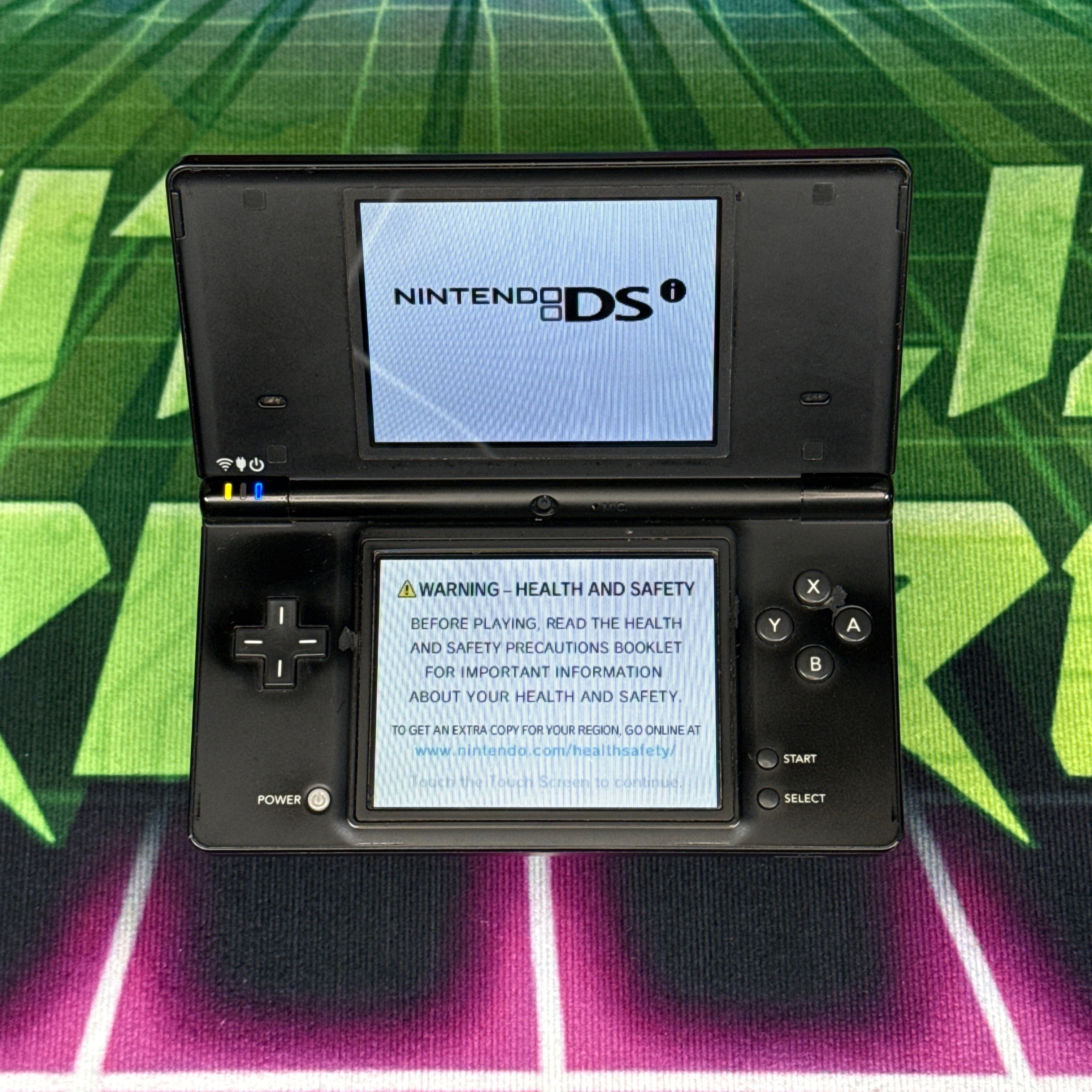 Nintendo DSi Console Handheld Console – Black
