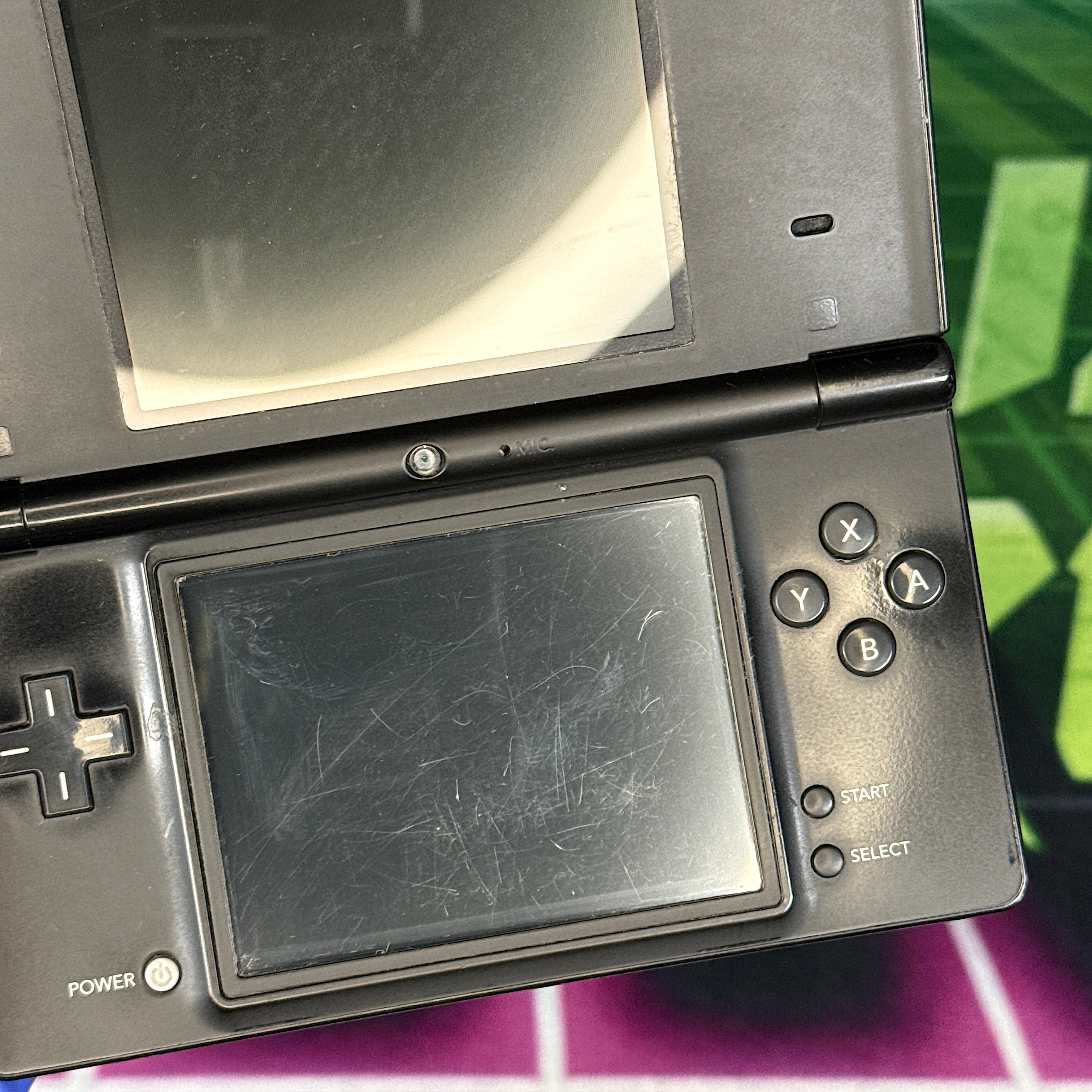 Nintendo DSi Console Handheld Console – Black