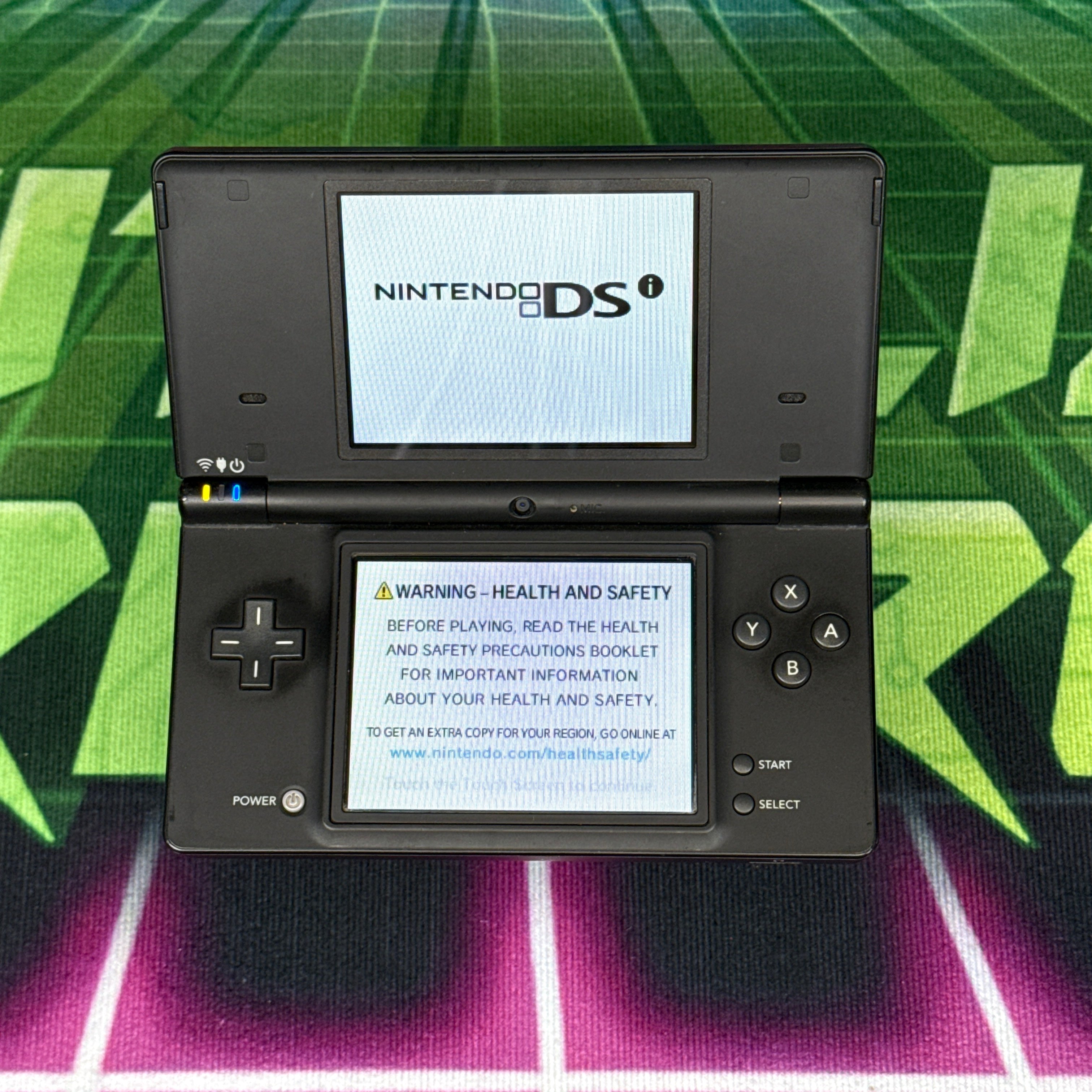 Nintendo DSi Console Handheld Console – Black