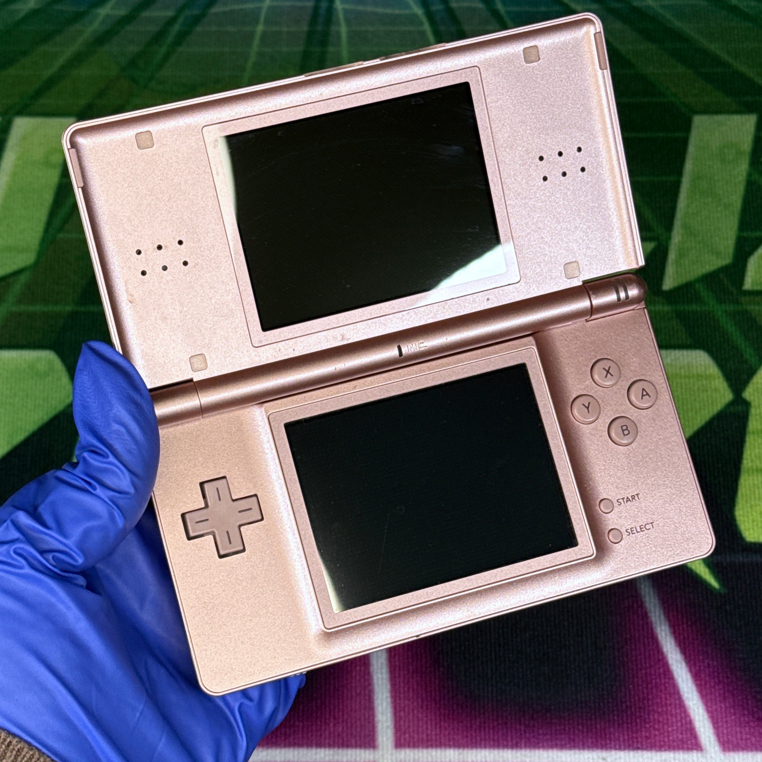 Nintendo DS Lite Handheld Console - Metallic Pink (JP)