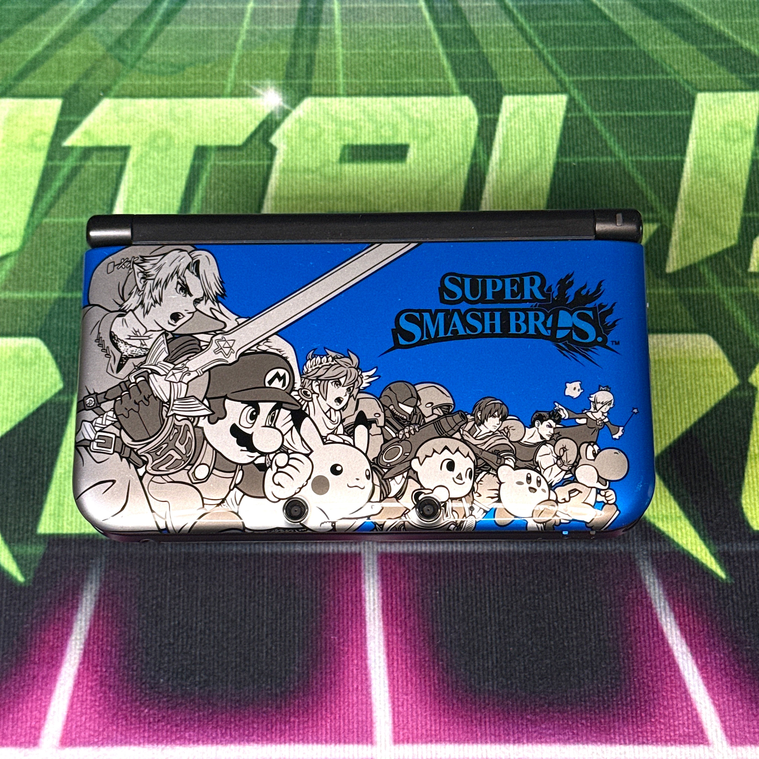 Nintendo 3DS XL Handheld Console - Super Smash Bros. - Blue