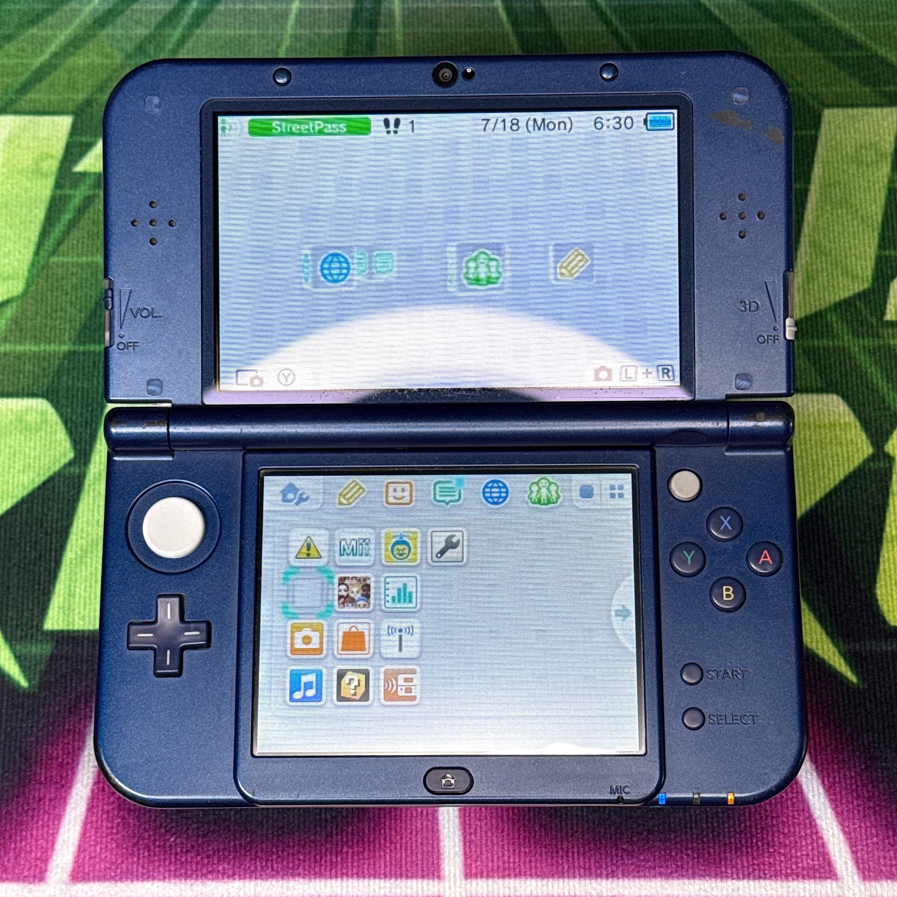 New Nintendo 3DS XL Handheld Console - Galaxy