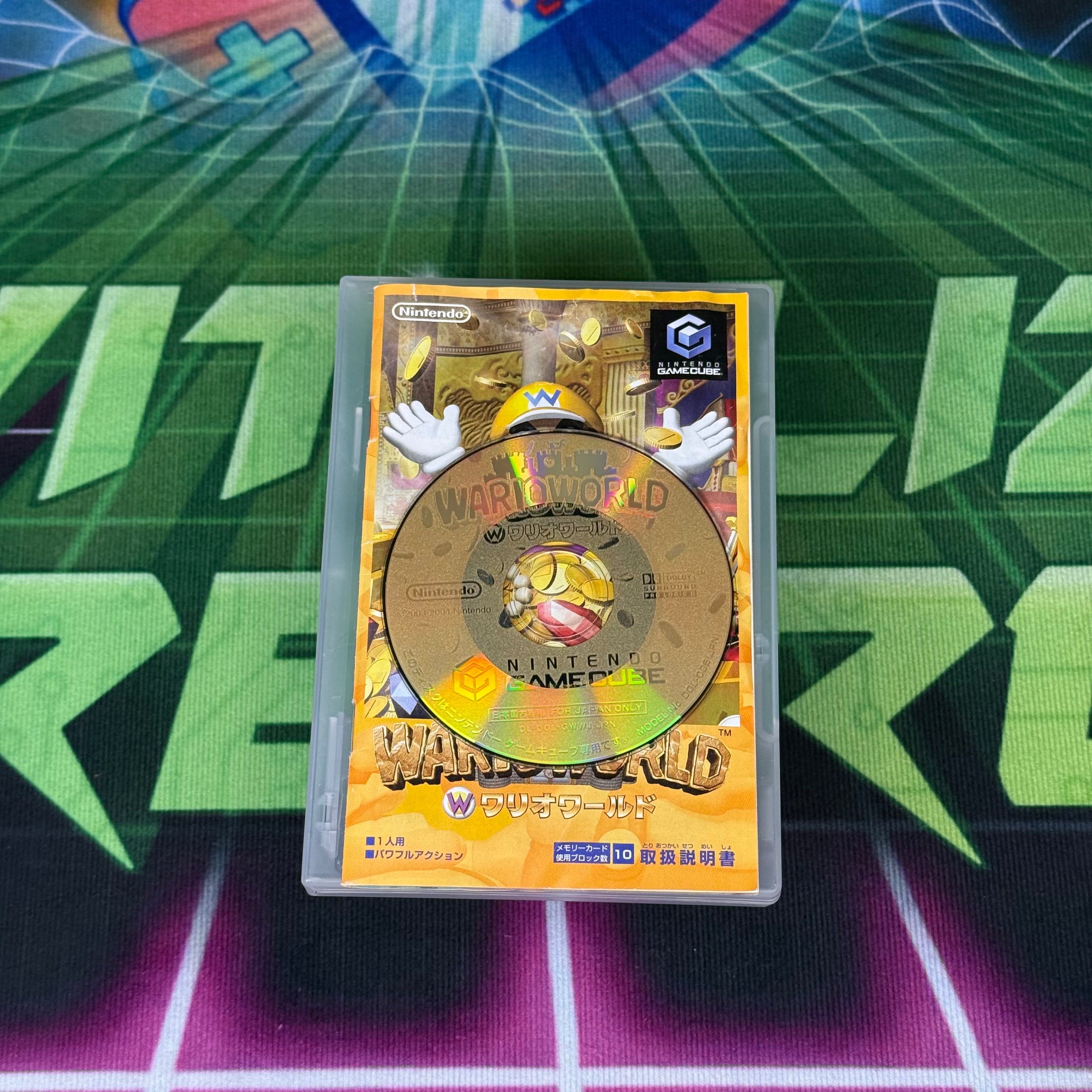 Wario World | JP Gamecube (damaged sleeve)