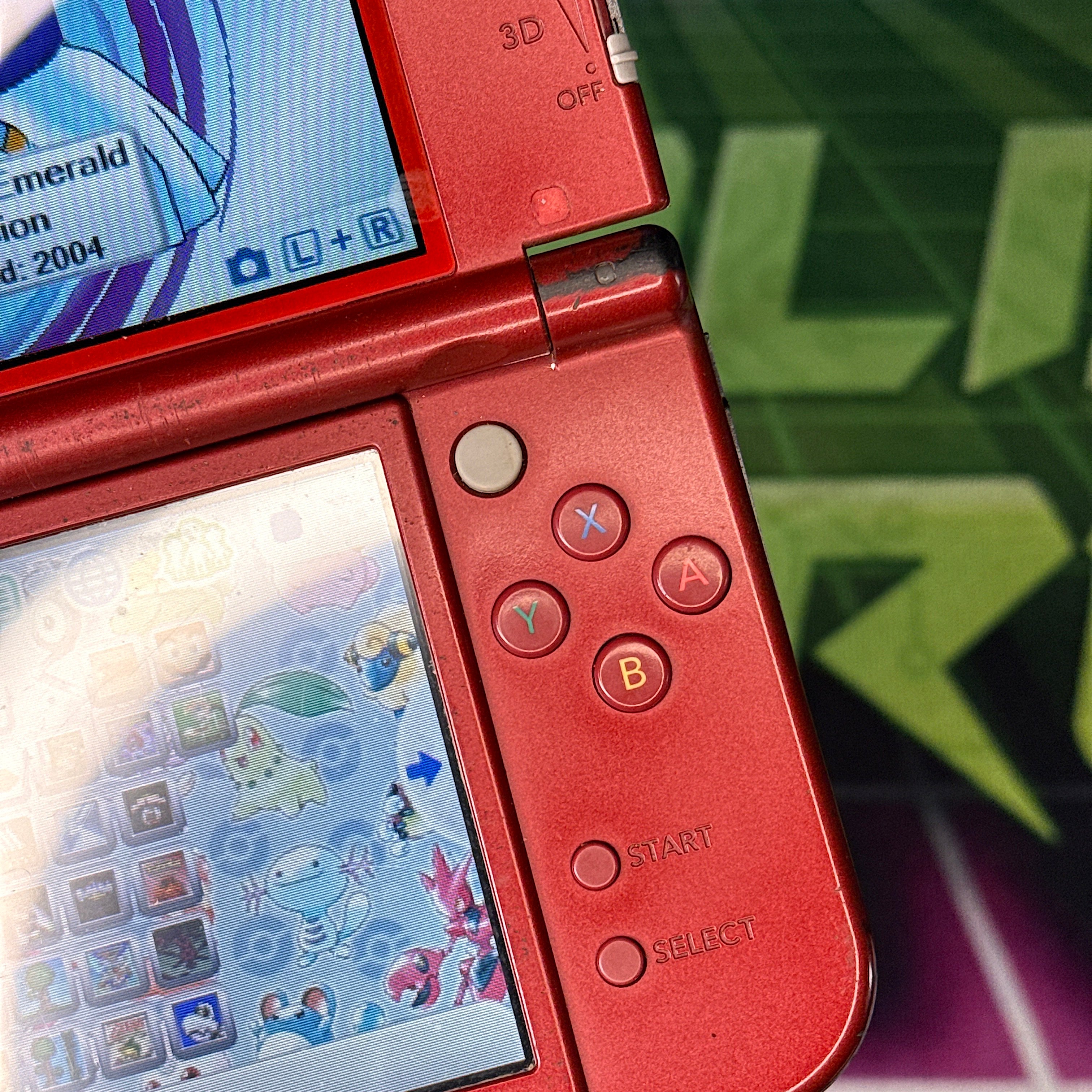 New Nintendo 3DS XL Handheld Console - Red w/ 