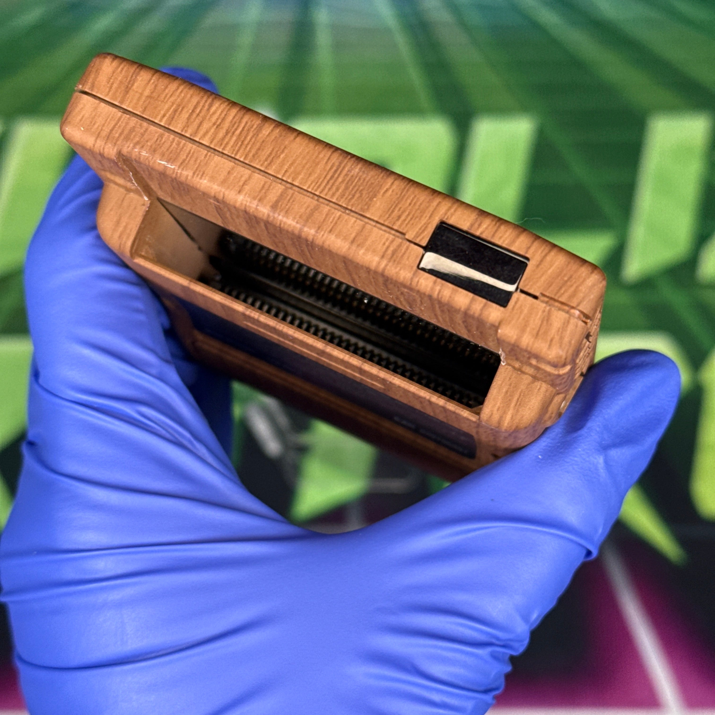 Nintendo GameBoy Color – Wood Grain Shell – Tested & Working