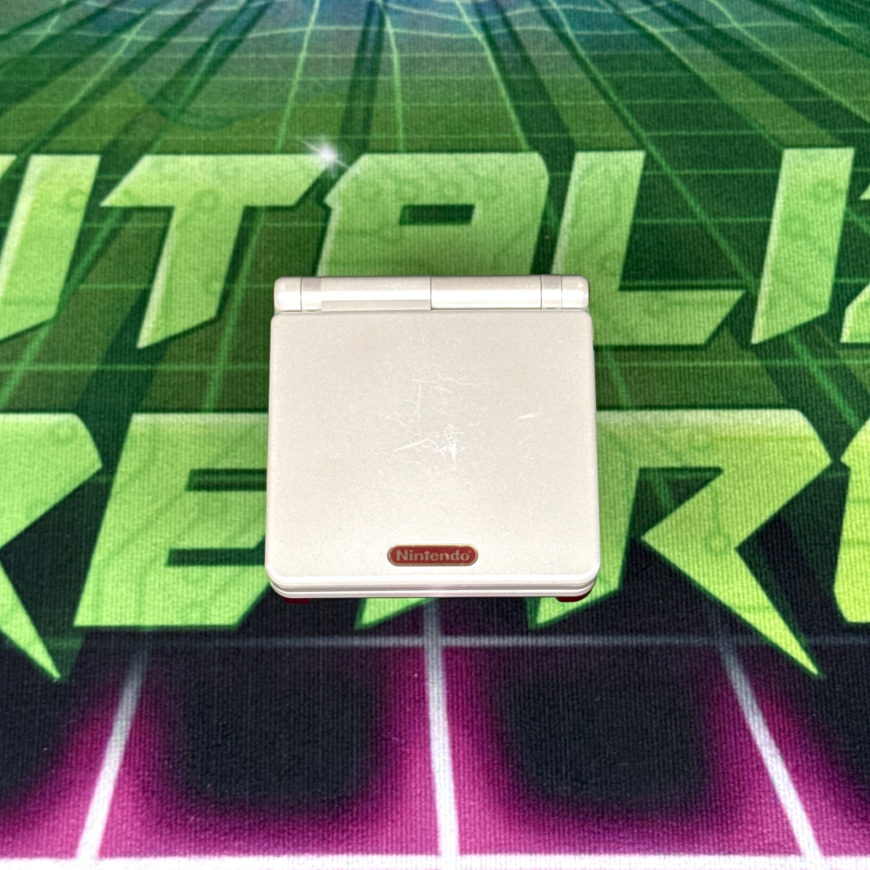 Nintendo GameBoy Advance SP – Famicom Pearl White/Red – Tested & Working (JP Model)