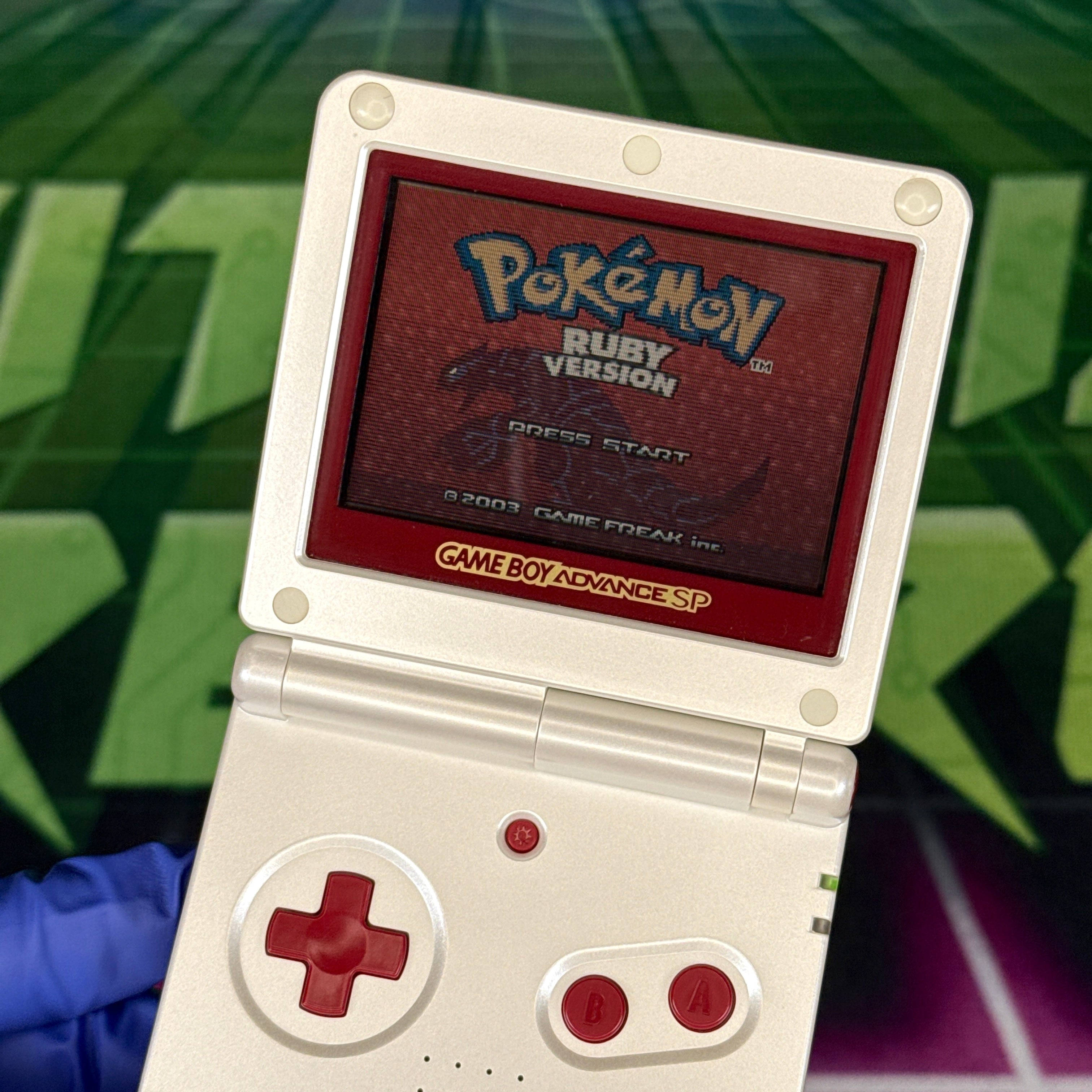 Nintendo GameBoy Advance SP – Famicom Pearl White/Red – Tested & Working (JP Model)