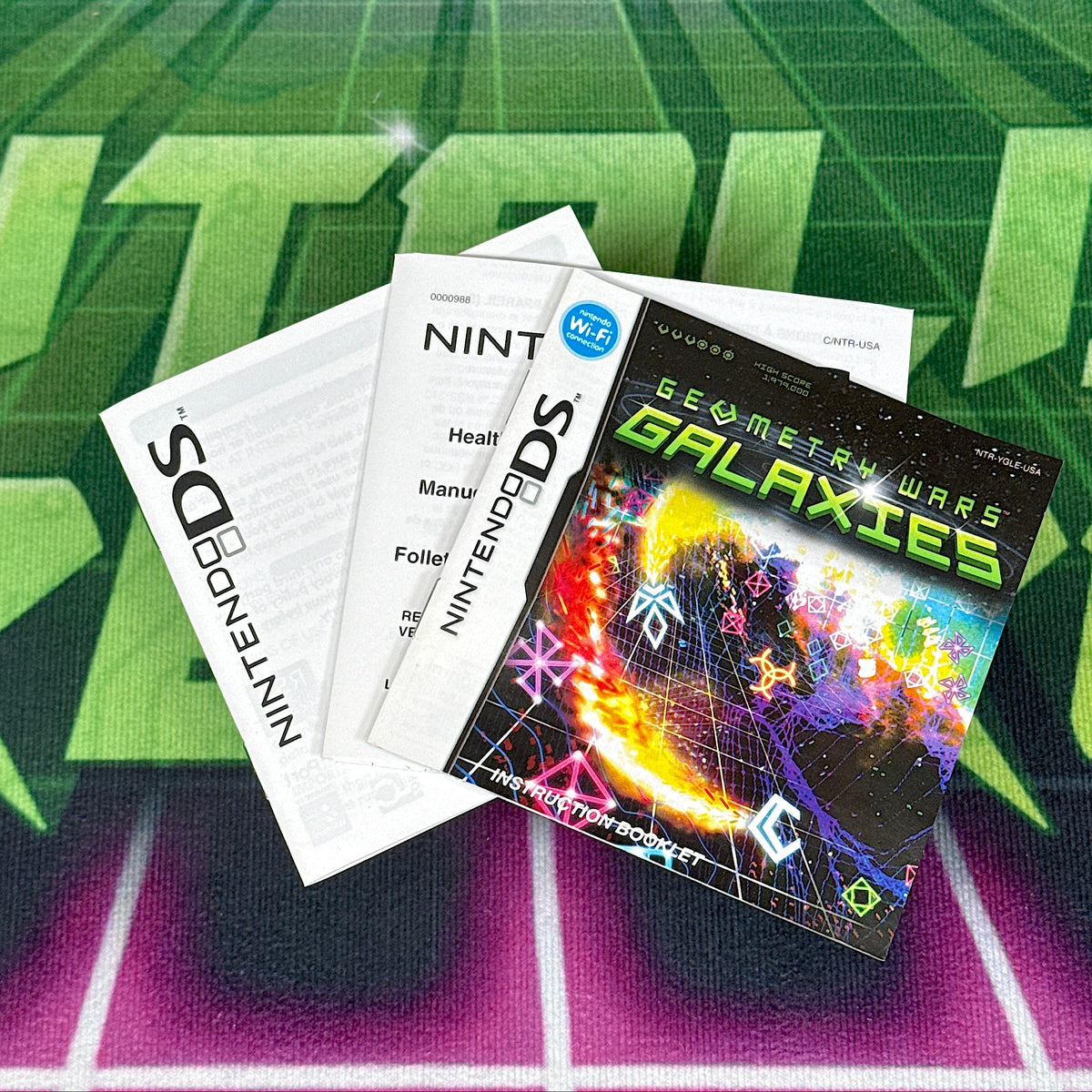 Geometry Wars: Galaxies | Nintendo DS