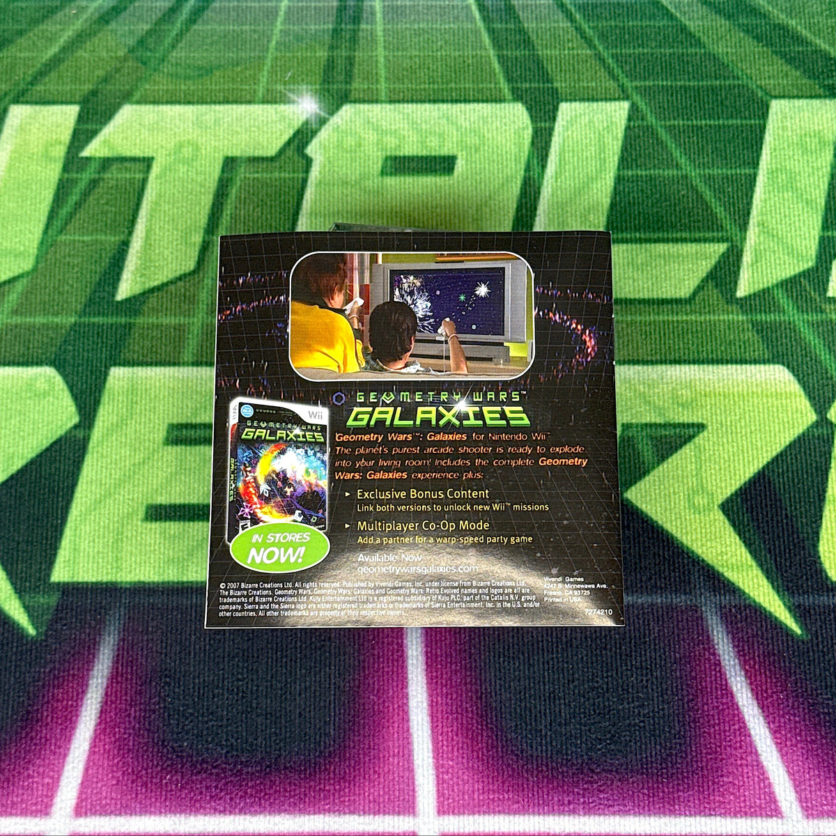 Geometry Wars: Galaxies | Nintendo DS