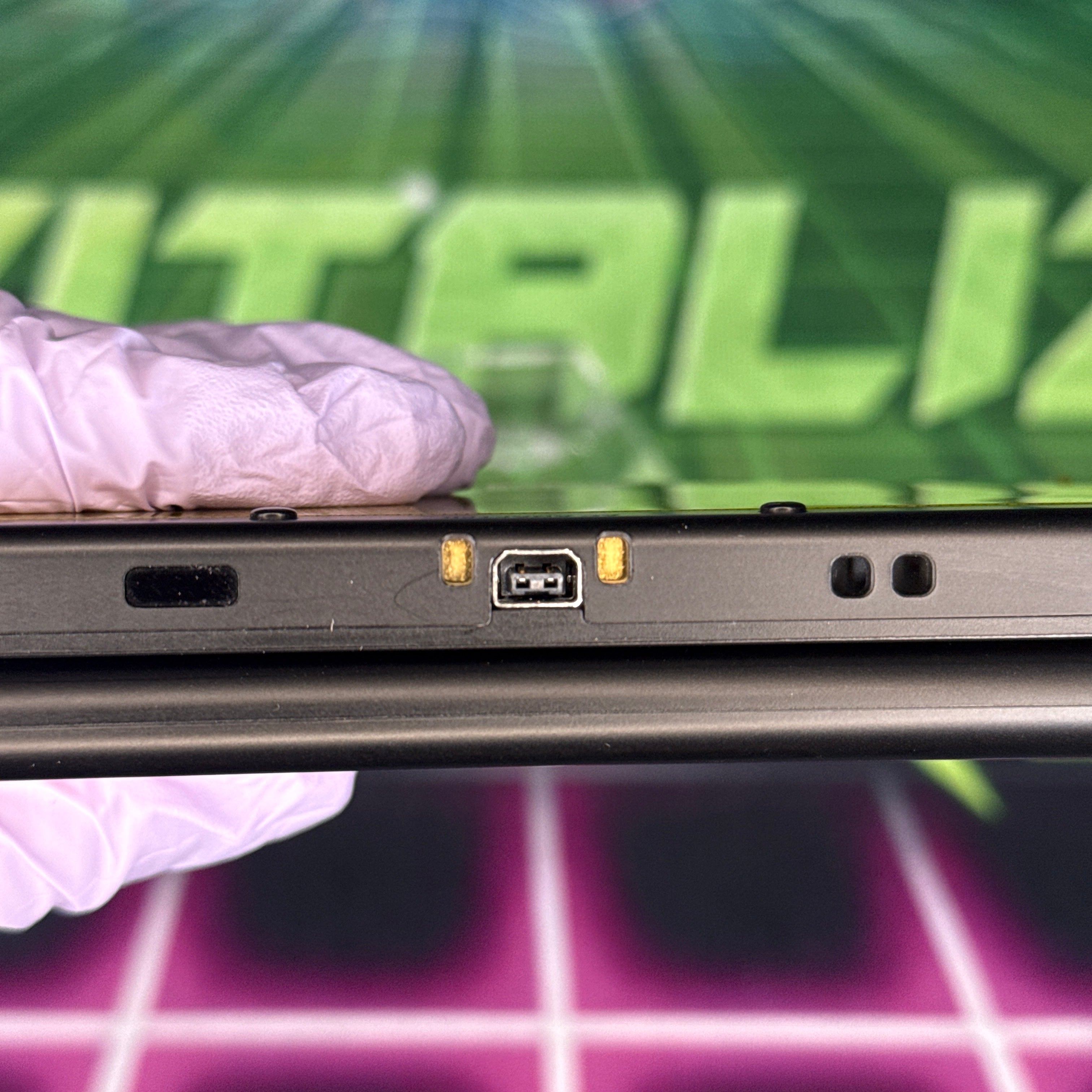 New Nintendo 3DS XL Handheld Console - Samus Edition