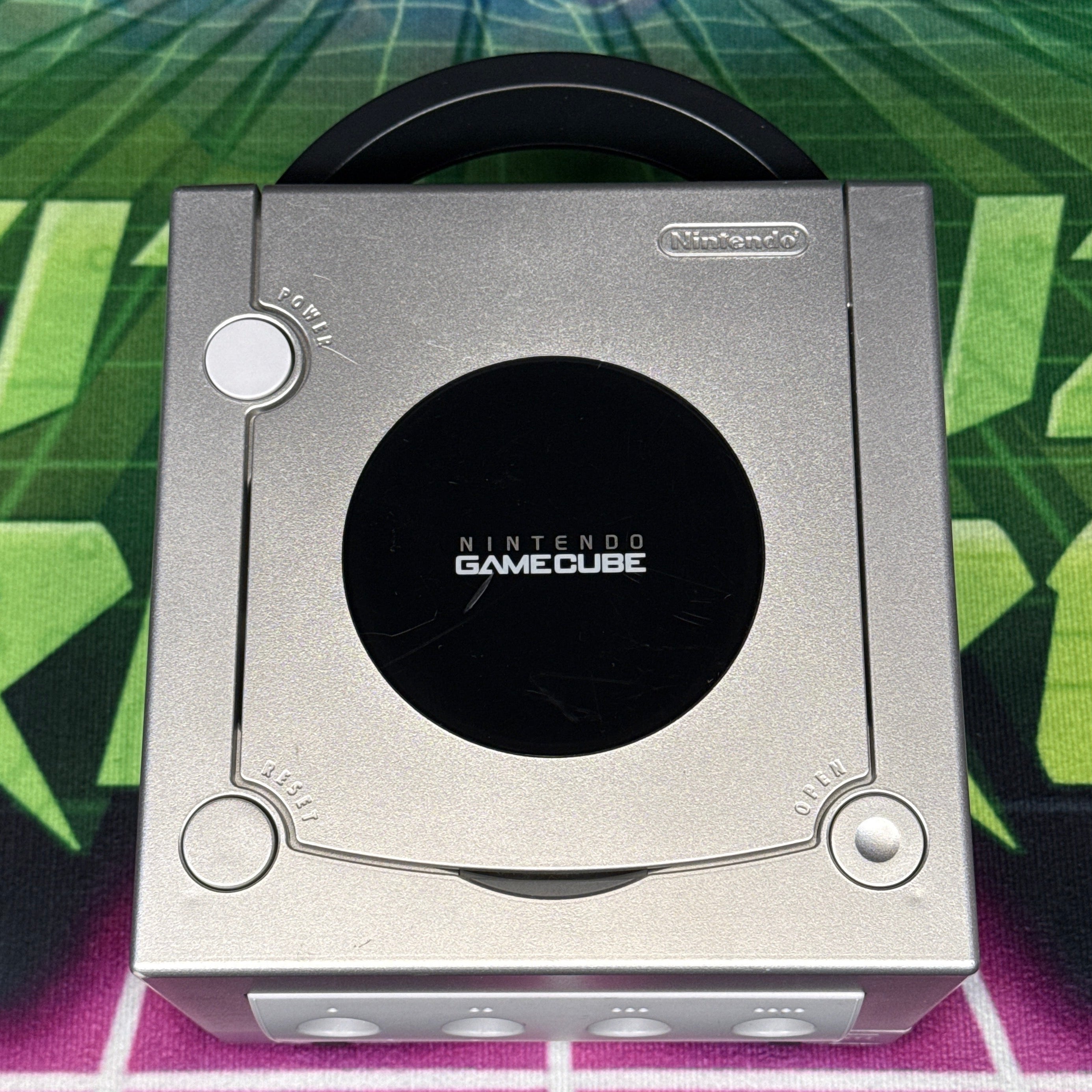 Nintendo GameCube - Platinum - DOL-001