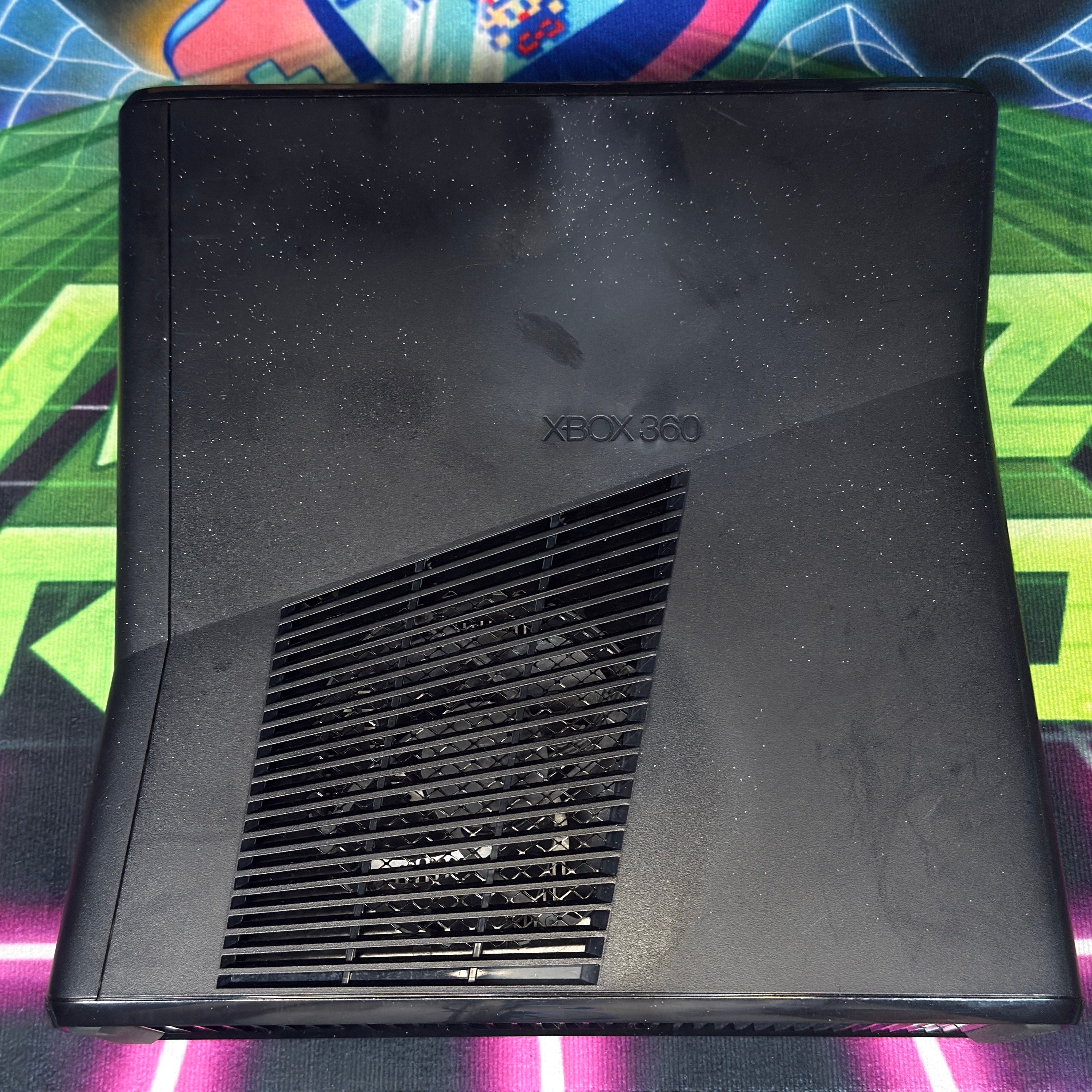 Xbox 360 Slim Console Bundle (320GB)