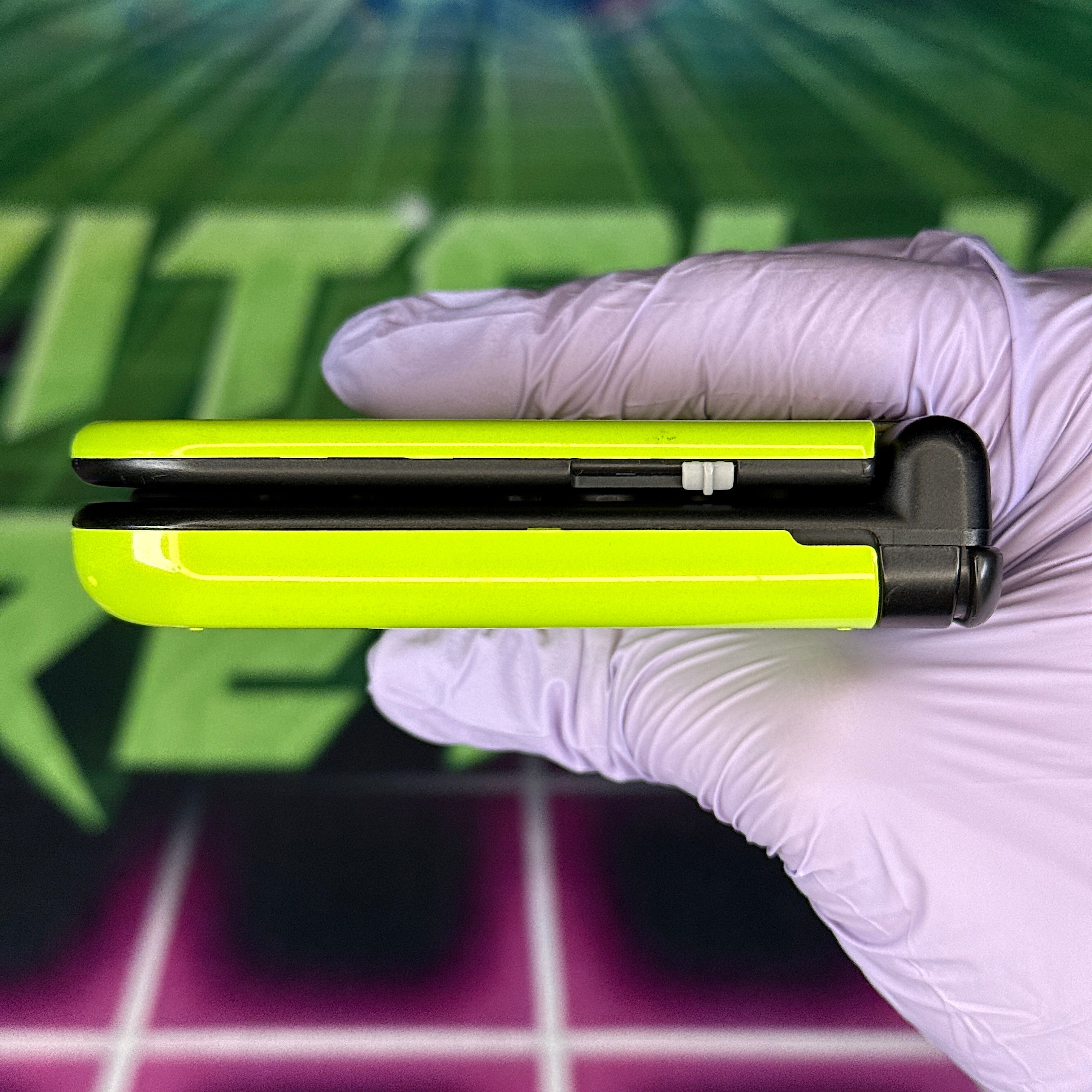 New Nintendo 3DS XL - Lime Green/Black