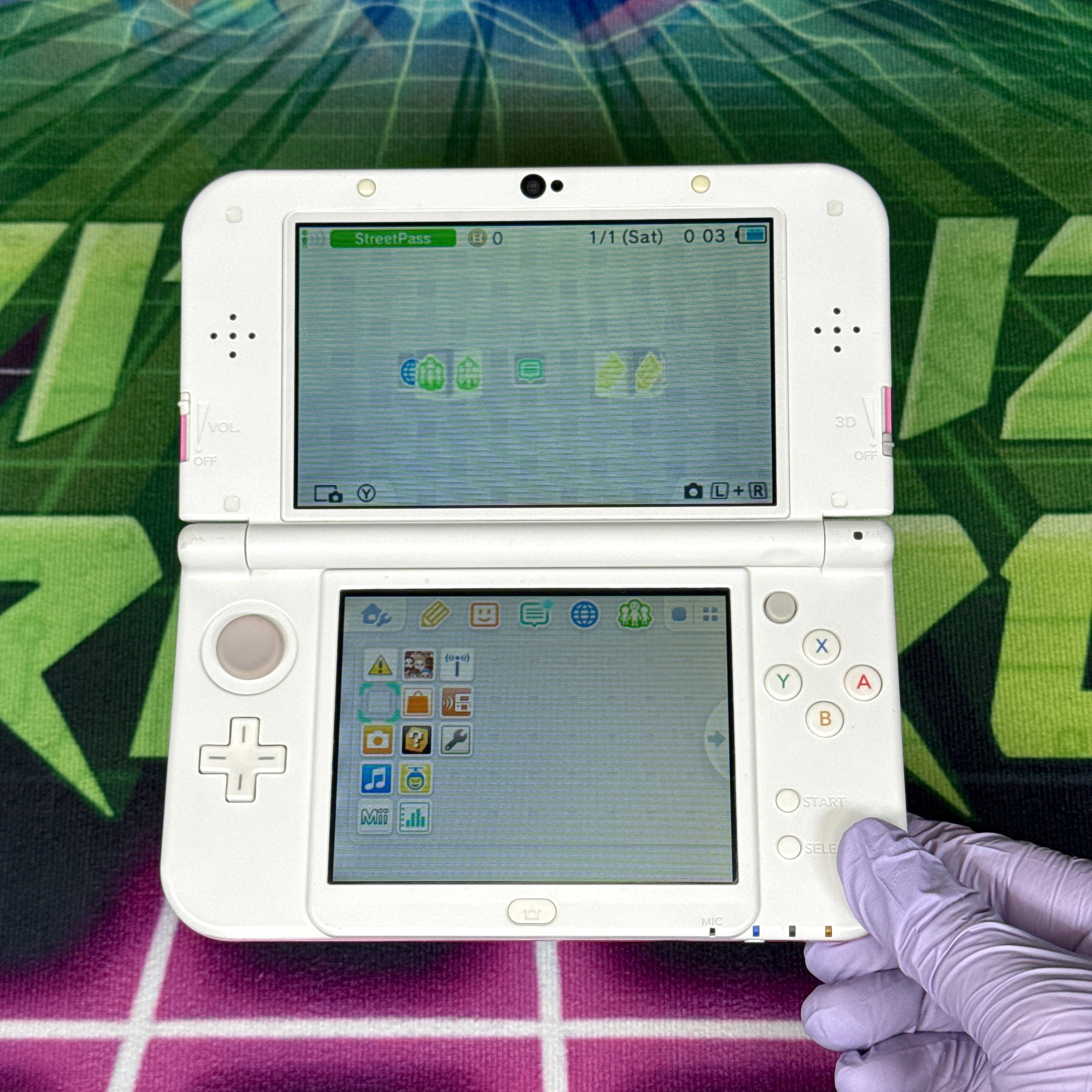 New Nintendo 3DS XL - Pink/White