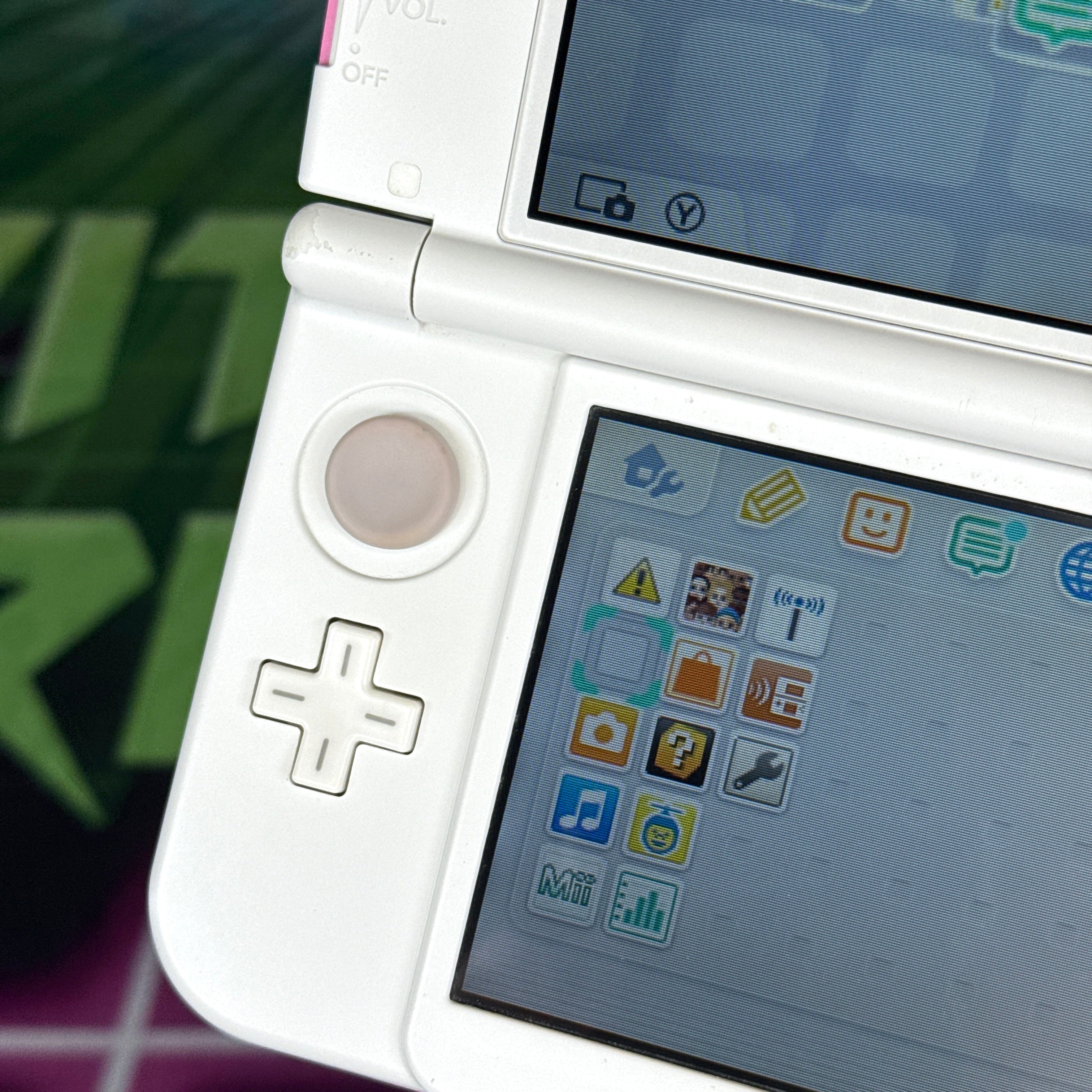 New Nintendo 3DS XL - Pink/White