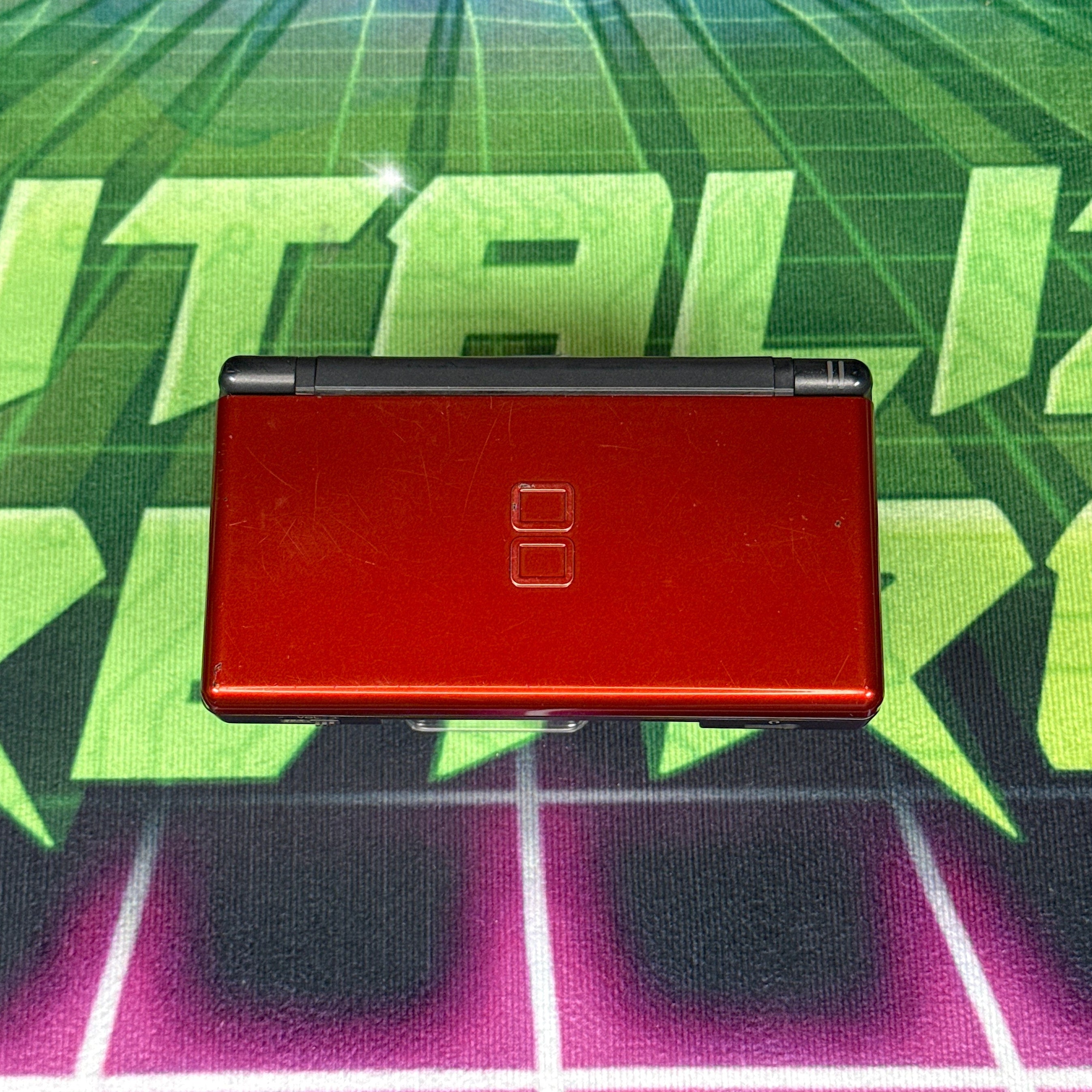 Nintendo DS Lite Handheld Console - Crimson / Black
